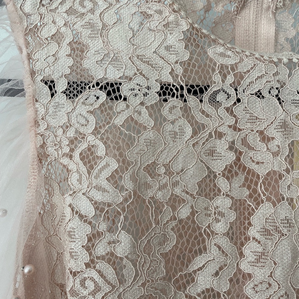 Elegant Lace and Tulle Top with Pearl Details - Picture 2 of 10